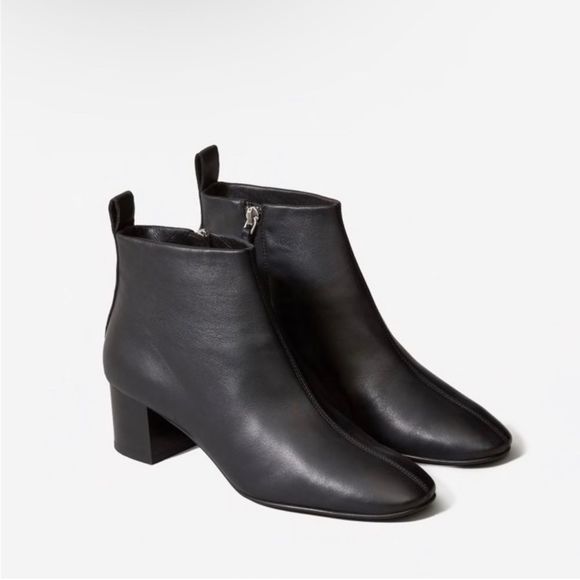 Everlane Shoes - Everlane The Day Ankle Boot Italian Leather in Black NEW
